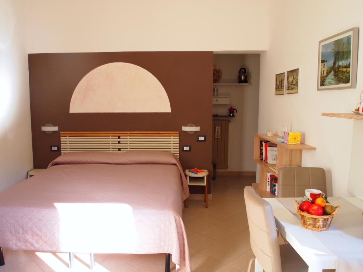 B&B Casa Santina โบโลญญา ภายนอก รูปภาพ